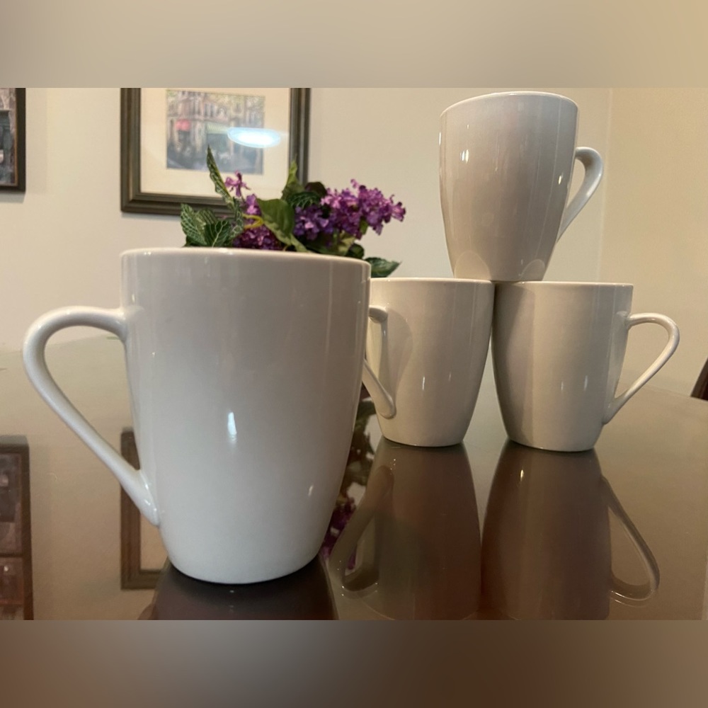 NWOT Set Of 8 White 8 oz Coffee Mugs - International Silver Co. Brand